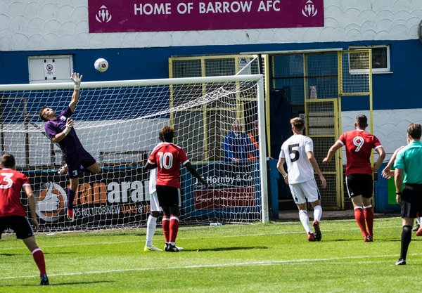 Quels sont les effets des entraînements en altitude sur la capacité respiratoire des gardiens de but?